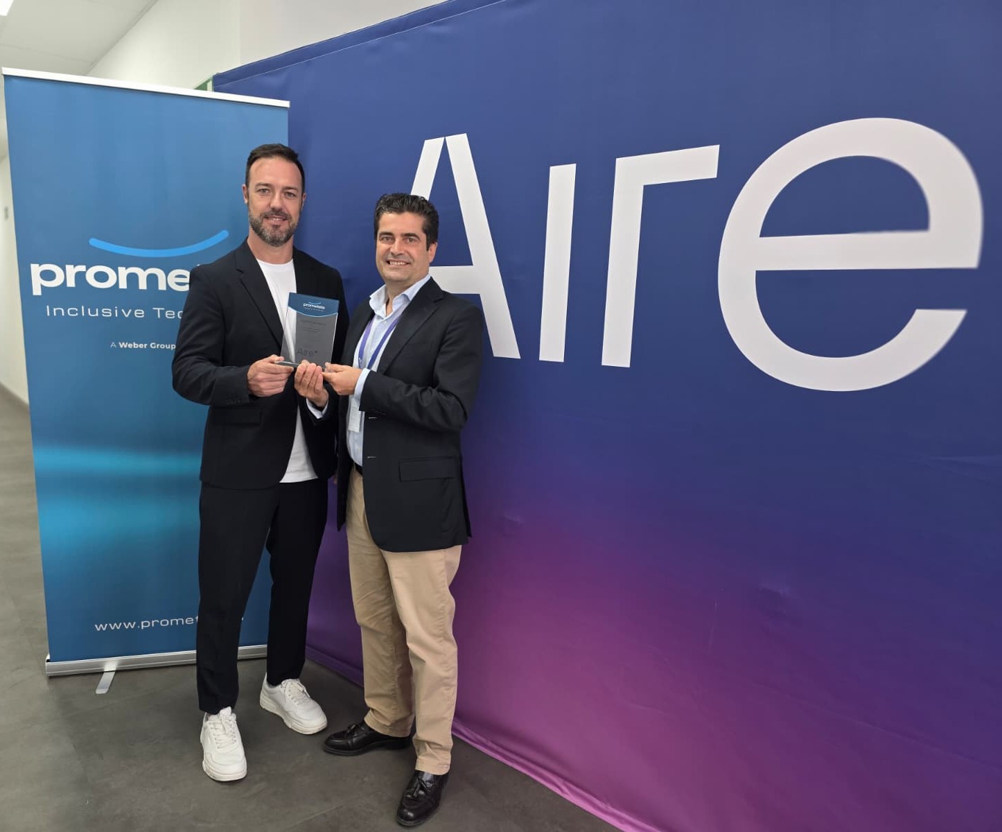 Raúl Hernando, Founding Partner de Prometeia; y Santi Magazù, director general de cloud y cyber de Aire